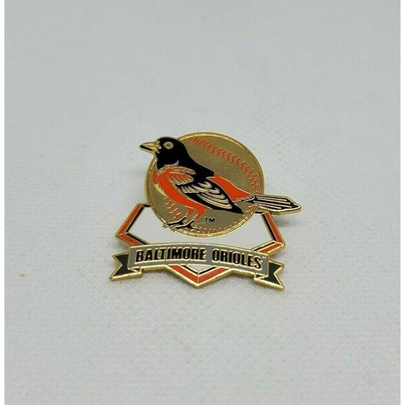 Peter David MLBP 2004 Baltimore Orioles Pin Hat Collectible Button - Picture 1 of 8